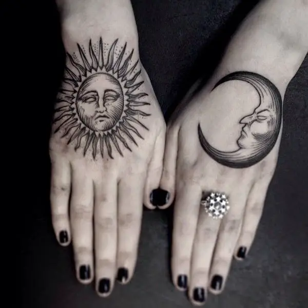 Tatuagem de Lua Feminina Significado e Fotos Toda Atual