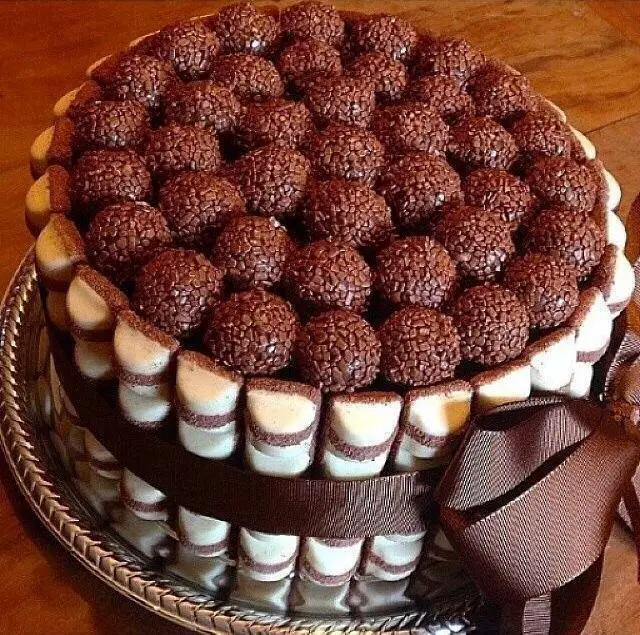 Kinder Egg Cake Recipe