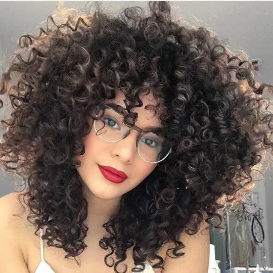 Women's curly haircuts
