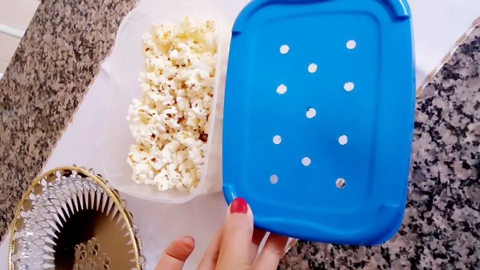 How to make popcorn in the microwave with ice cream pot