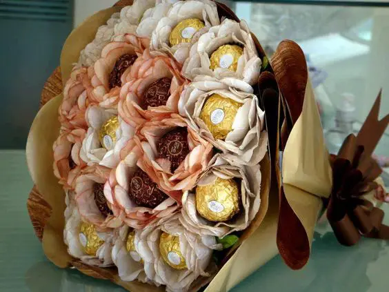 How to Make a Candy Bouquet with Crepe Paper