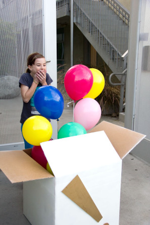 Como Fazer uma Caixa Surpresa com Balões