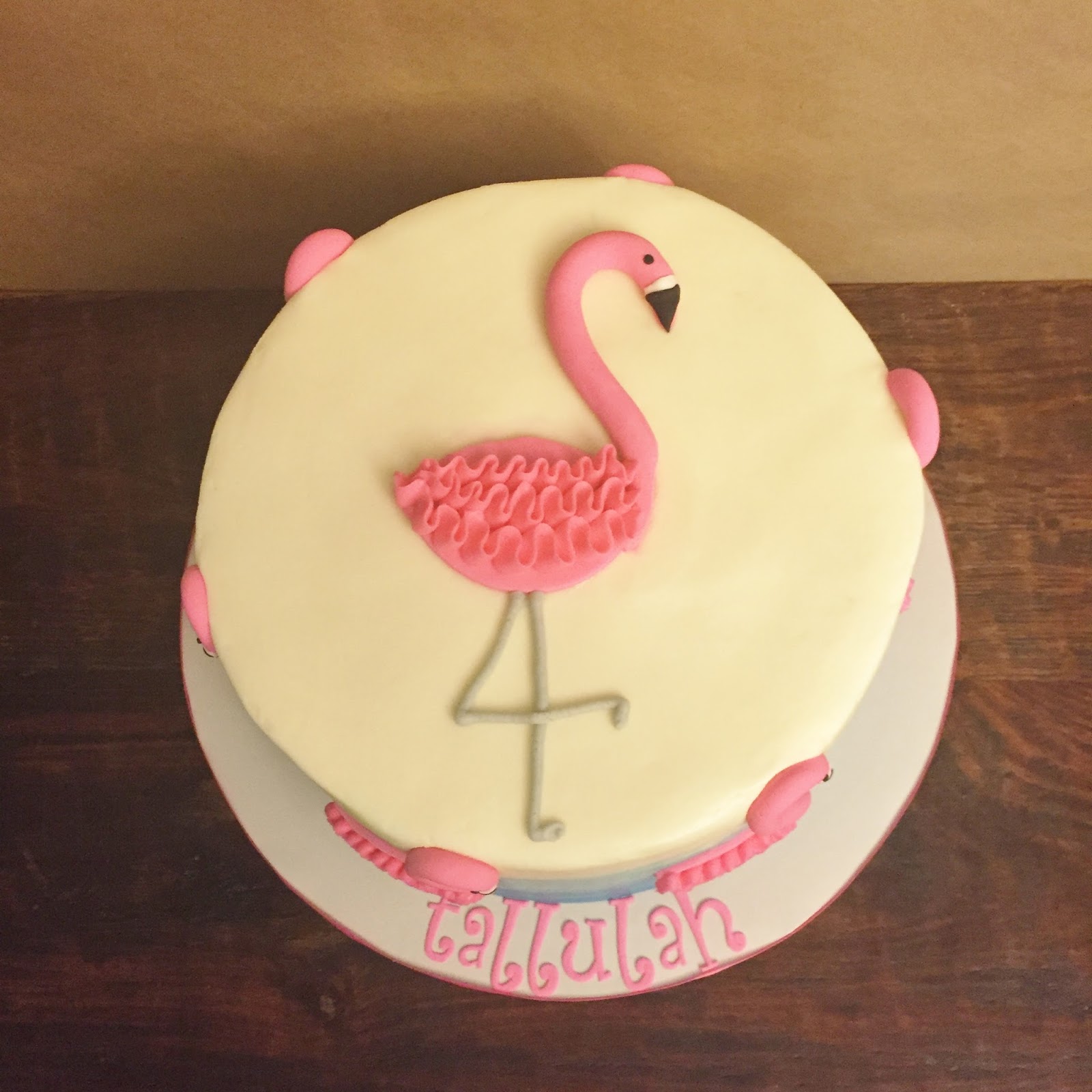 Bolos Flamingo: Ideias para uma Festa tropical 
