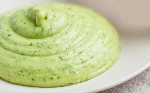 (almost) homemade green mayonnaise made with hellmann's: